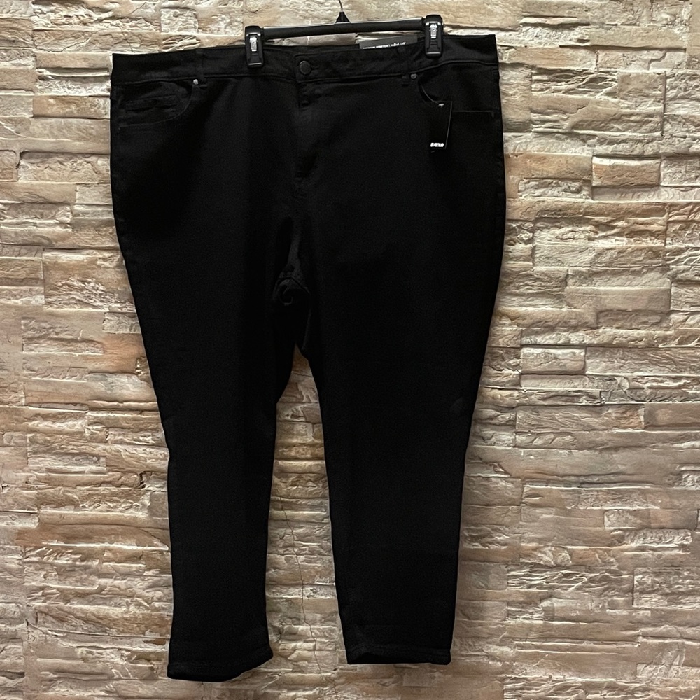 Avenue denim premium stretch rolled cuff girlfriend black jeans 28P